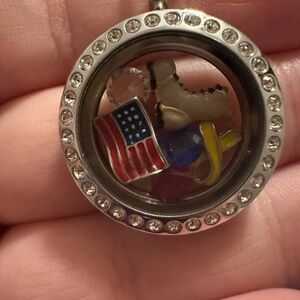Origami Owl Patriotic Charm Locket with Crystals